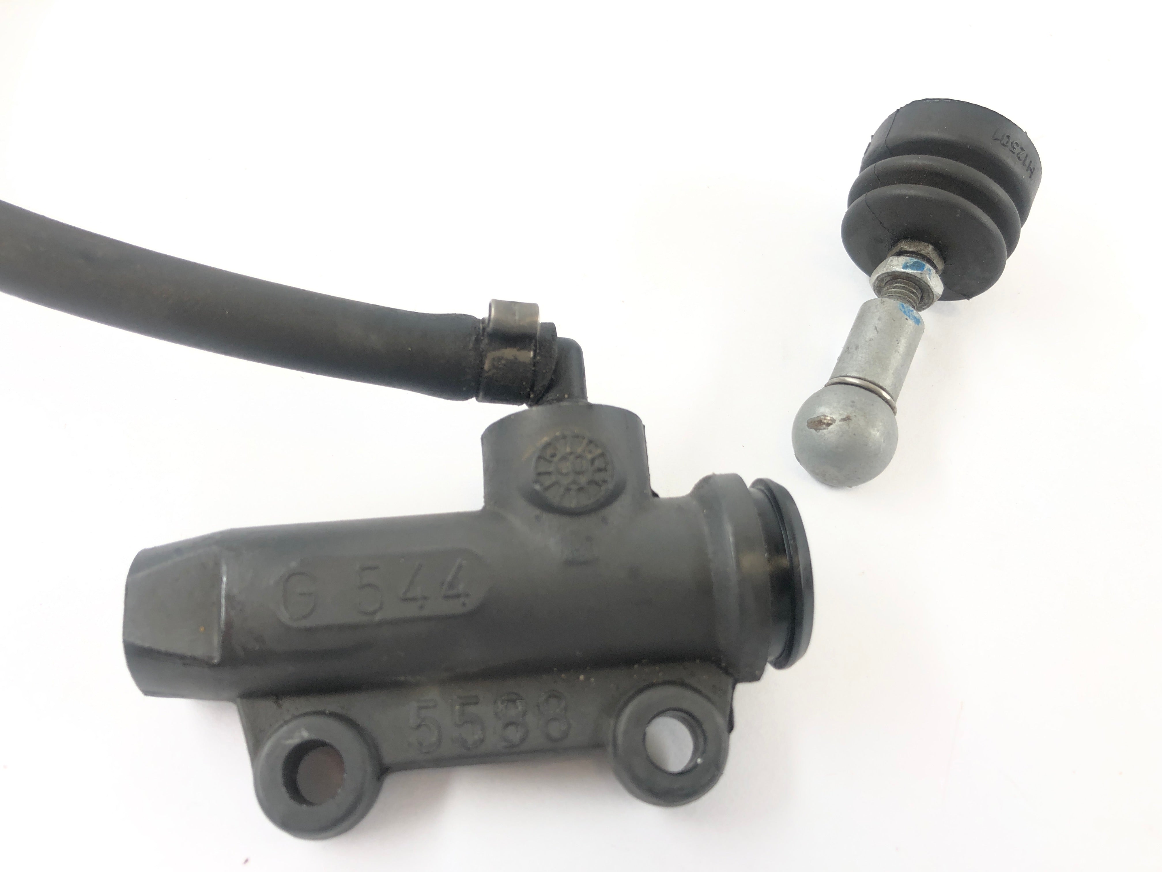 BMW R 1100 S [2001] - rear brake pump