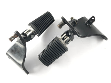 Yamaha XVS 650 Drag Star 4VR [1997] - Kuljettajan jalkatuet oikealla ja vasemmalla - 0