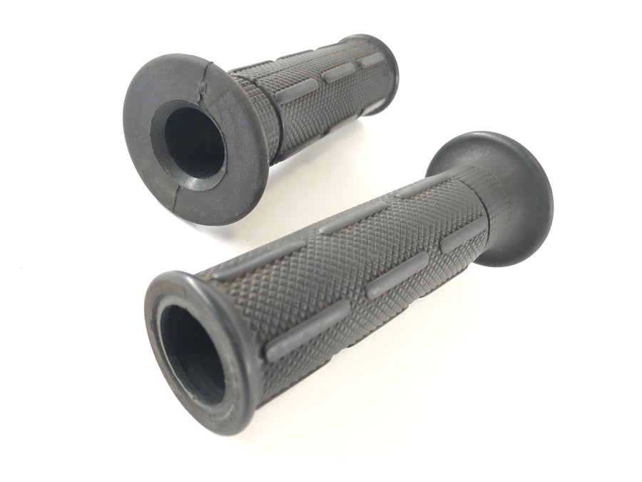 Suzuki GSX-R 1100 GV73B [1991] - Handlebar grips