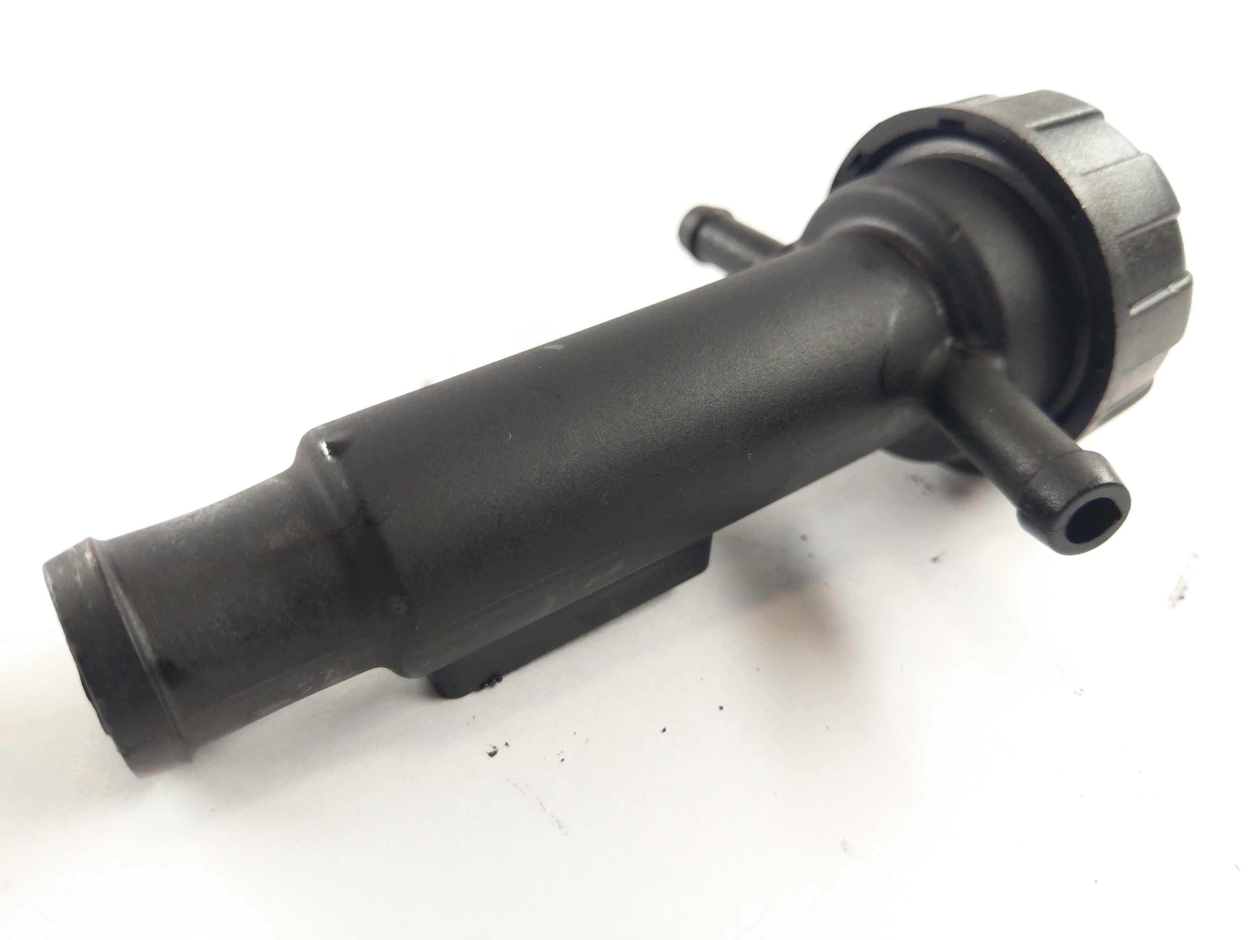 Aprilia Futura RST 1000 [2004] - Radiator filler neck