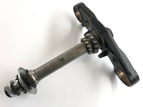 Honda CBR 900 RR SC28 [1995] - мост вилки ниже