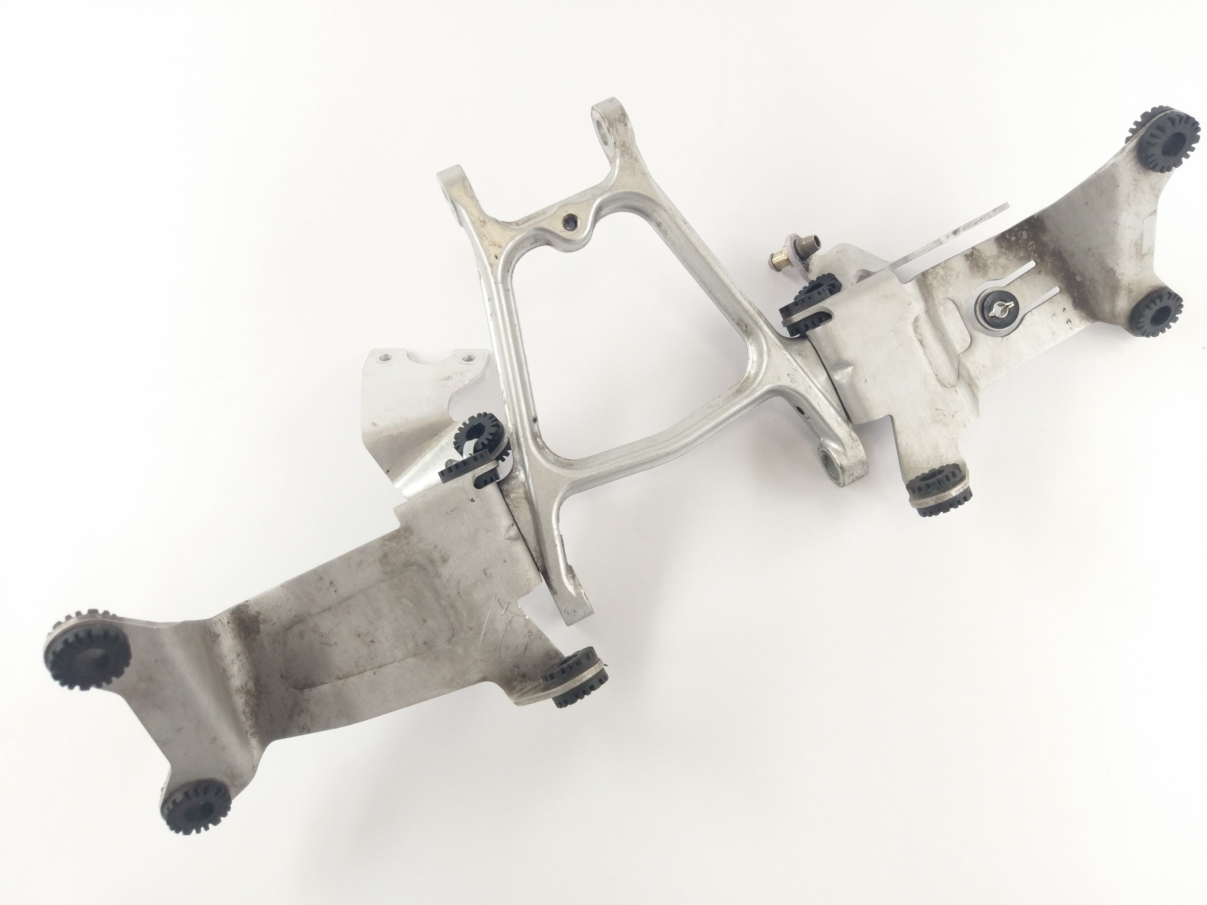 Benelli TNT 1130 Sport [2002] - Radiator bracket