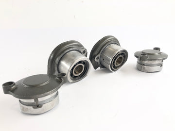 Ducati 888 Strada [1993] - Pysyvien sylinterien moottorin kansi nokka -akselien ohjaus