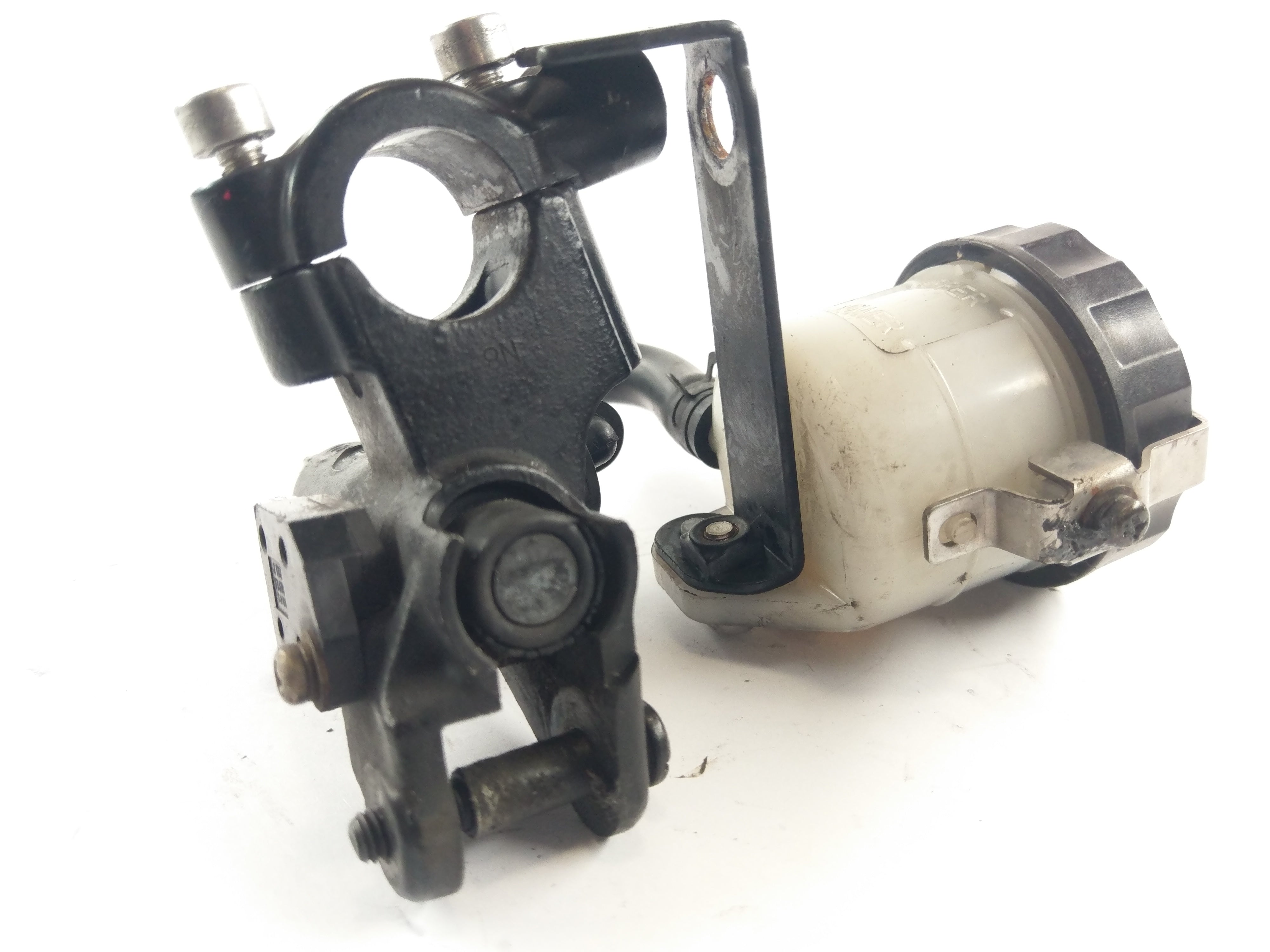 Triumph Speed ​​Triple T509 885i [1998] - Front brake pump