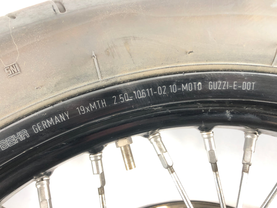 Moto Guzzi Stelvio 1200 8V [2011] - Detaljeret visning af forhjulsfælg hjul