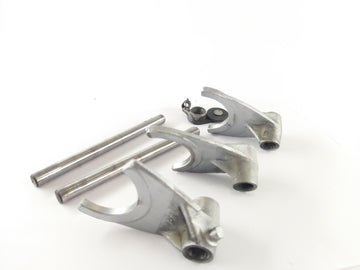 Suzuki GT 750 [1973] - Spínací vidlice přepínací drápy