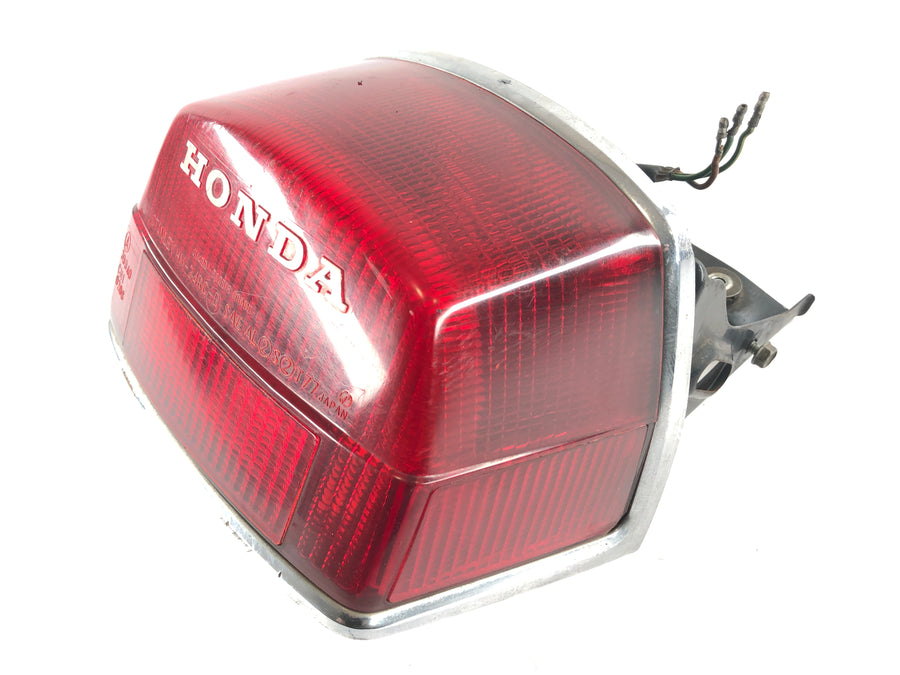 Honda CB 650 RC03 [1980] - Luce posteriore con supporto