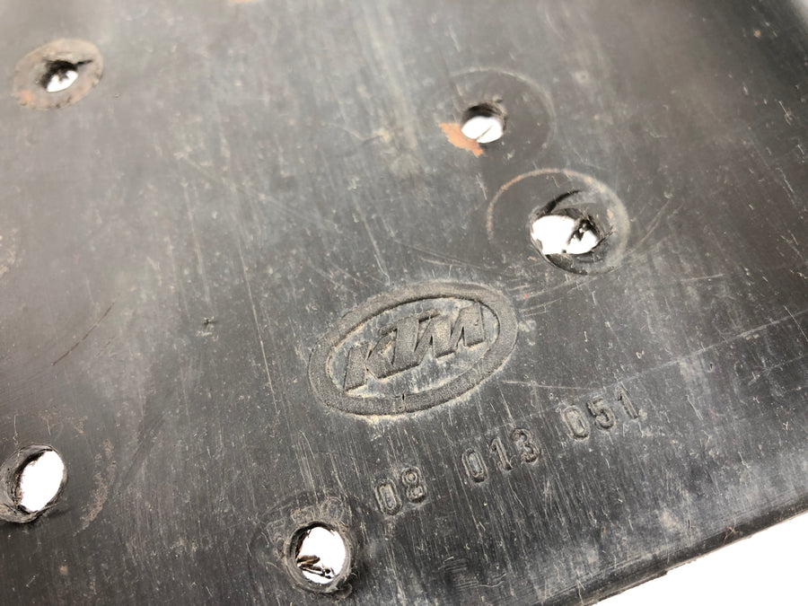 KTM LC4 ER 600 [1994] - Protection anti-éclaboussures pour support de plaque d'immatriculation
