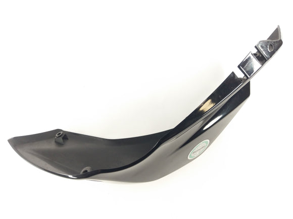 Benelli TNT 1130 Sport [2002] - pokrywa czołgu na prawym okładzinie czołgów