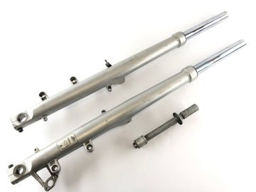 BMW K 1200 RS Tyyppi 589 [1999] - Telegabel akselilla