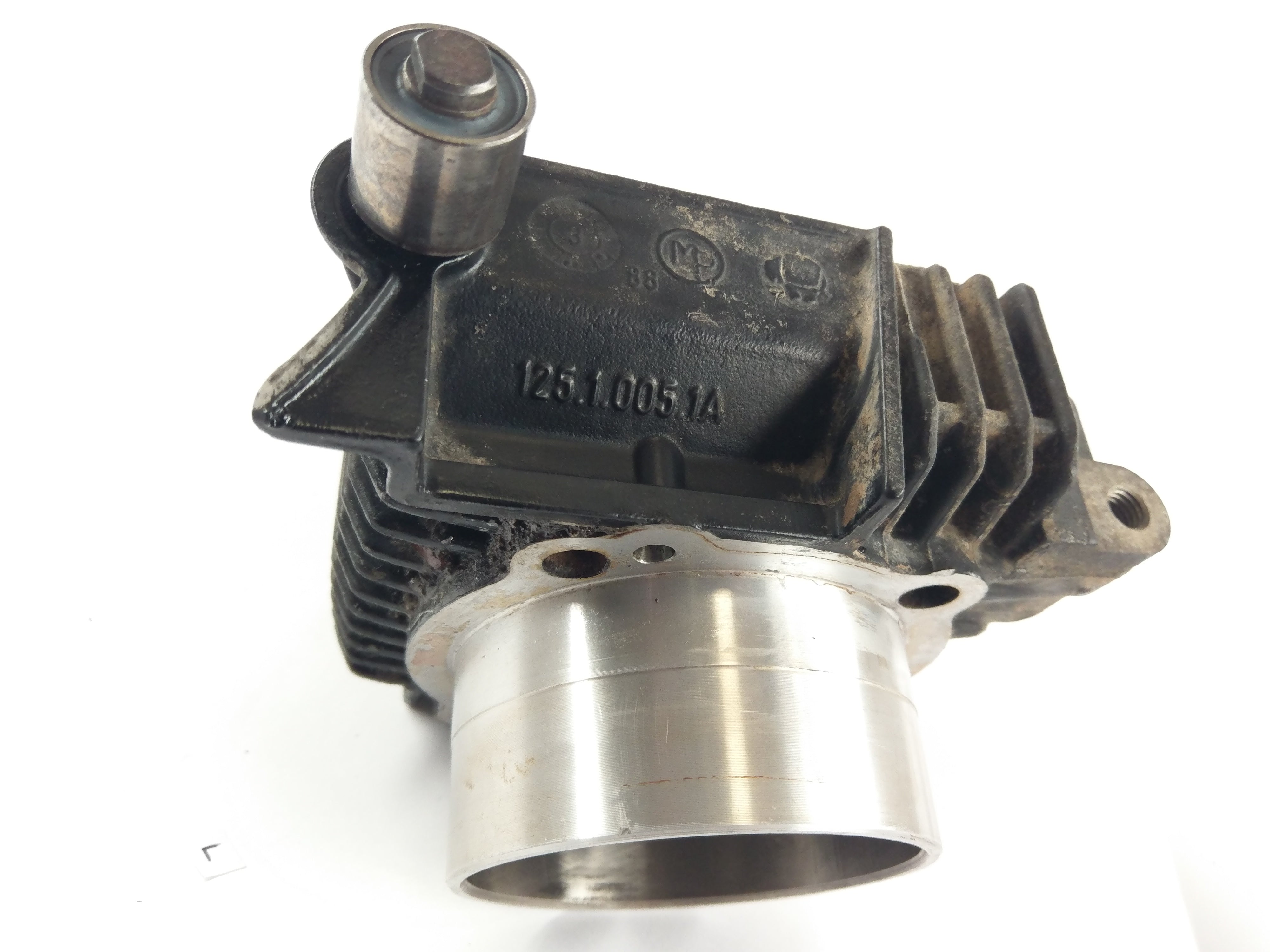 Cagiva Elefant 750 6B [1988] - Cylinder with piston horizontal cylinder