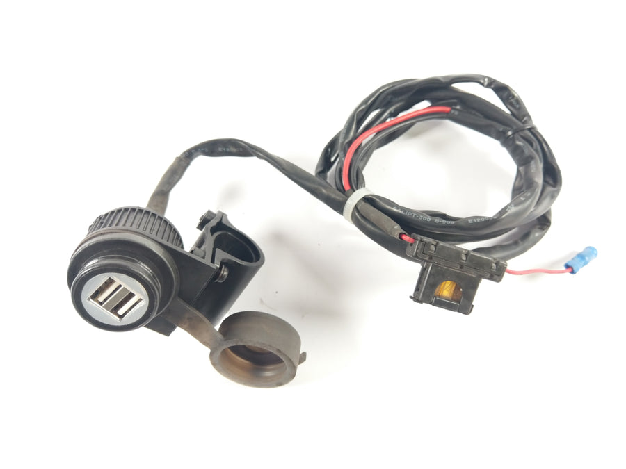KTM 640 Adventure LC4 [2003] - USB Steckdose