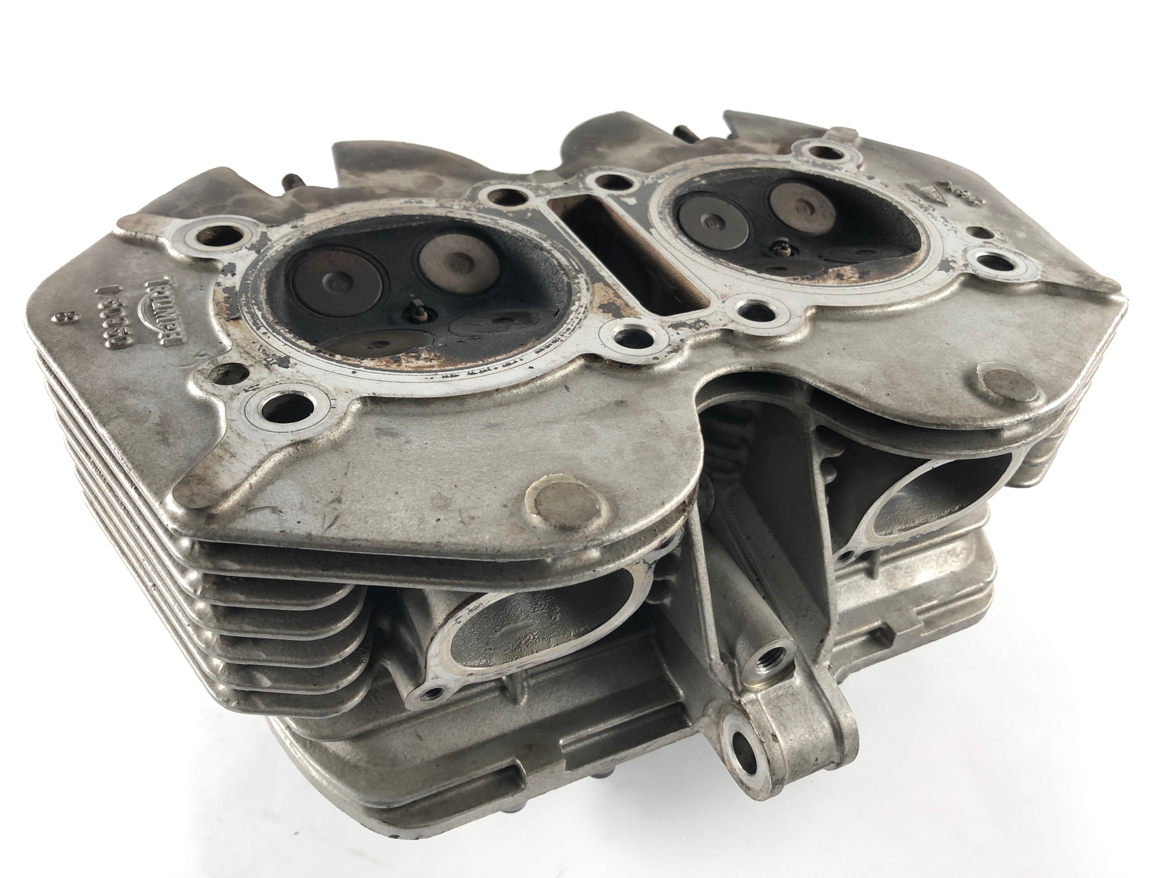 Triumph Bonneville 908MD [2001] - Cylinder head