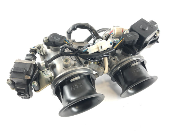 KTM 990 Superduke LC8 EFI [2008] - Kaasuventtiili valmis