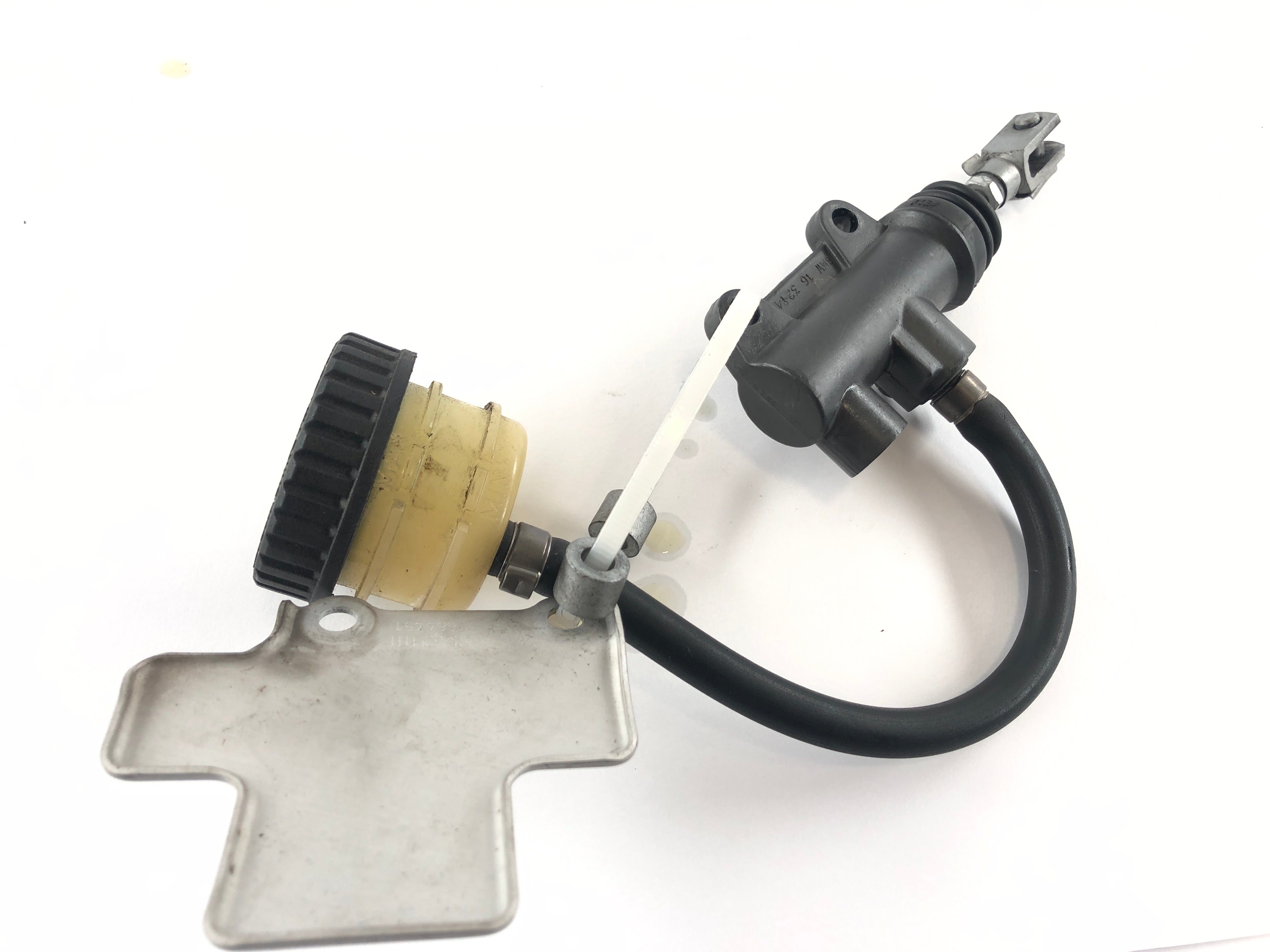 BMW R 1150 R R21 [2002] - rear brake pump