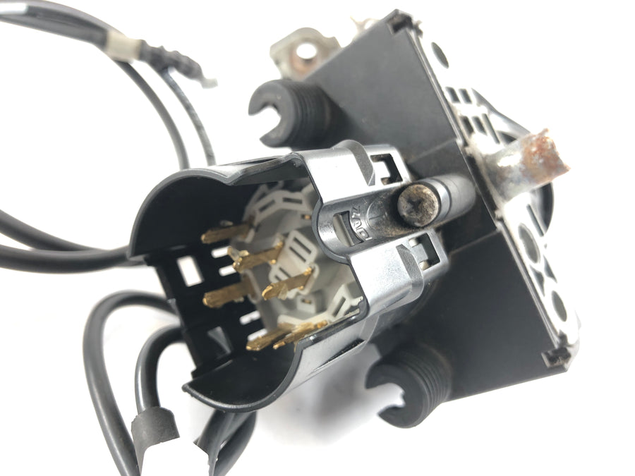 可以在Spyder SM5 [2009]上 - 锁定系统点火锁