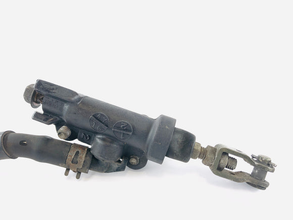 ヤマハXJR 1200 4PU [1995]  - 後ろのブレーキポンプ