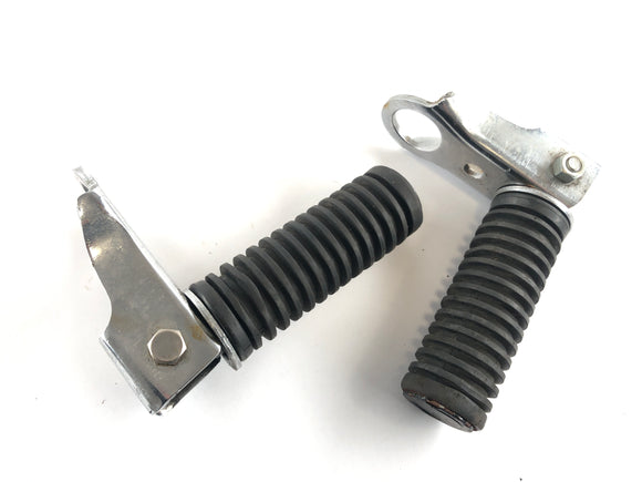 HONDA CB 900 F SC01 [1981] - Pedia's para os pés à direita e esquerda