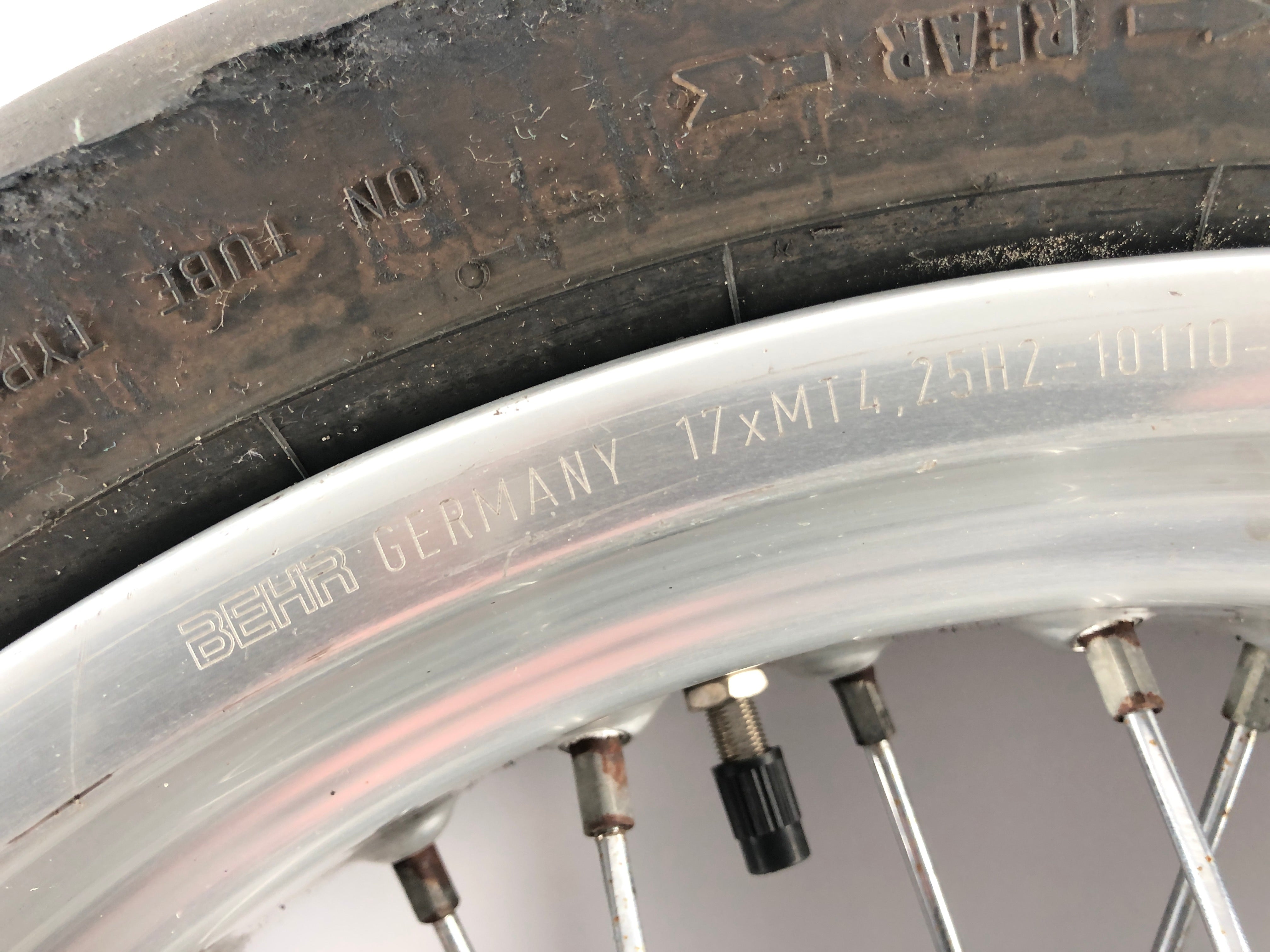 Husqvarna SMR 570 [2003] - Rear wheel rim