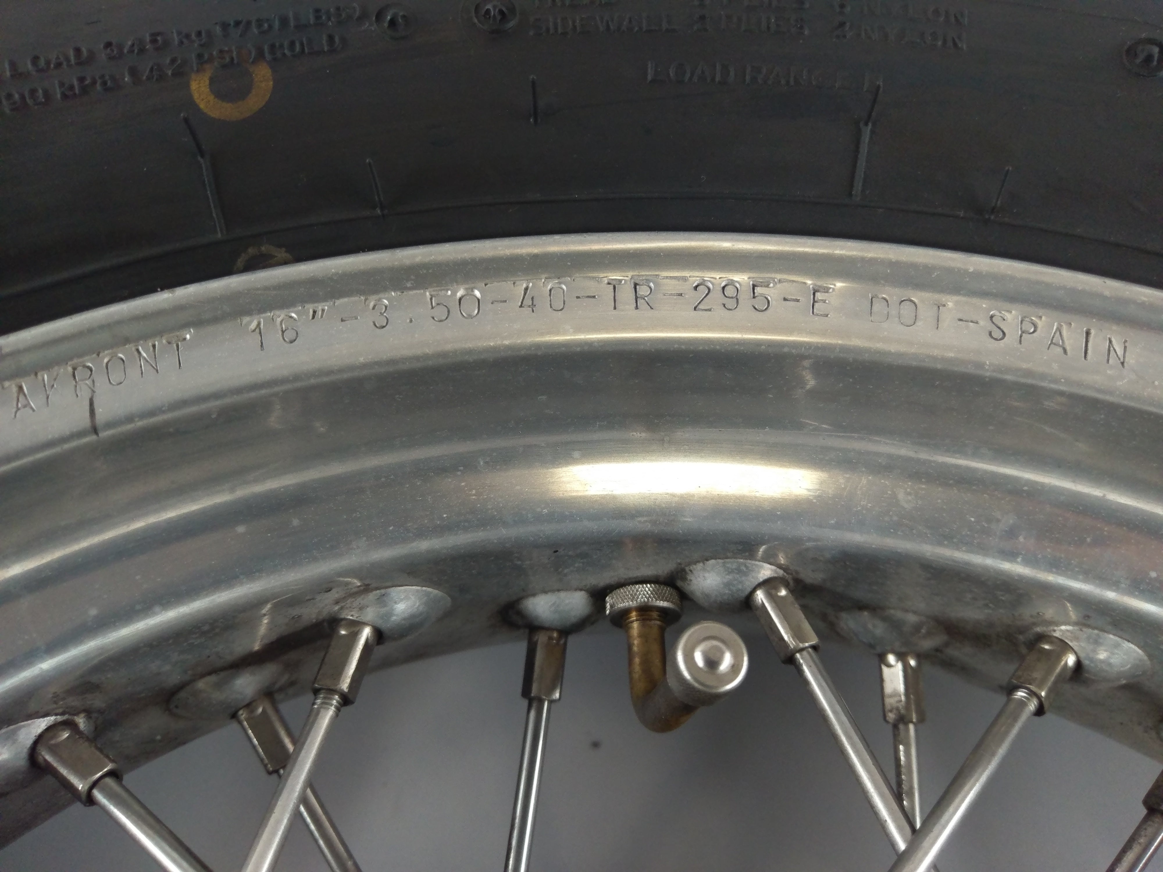 Triumph Thunderbird 900 T309RT [1995] - Rear wheel rim