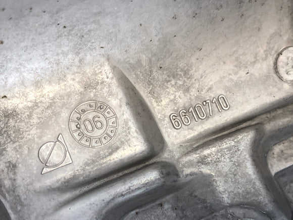 Aprilia RSV 1000 RR Factory [2009] - Цилиндр крышки Venel спереди