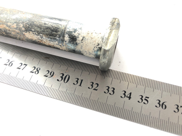 Yamaha YZF R6 RJ03 [2000] - swingarm axle