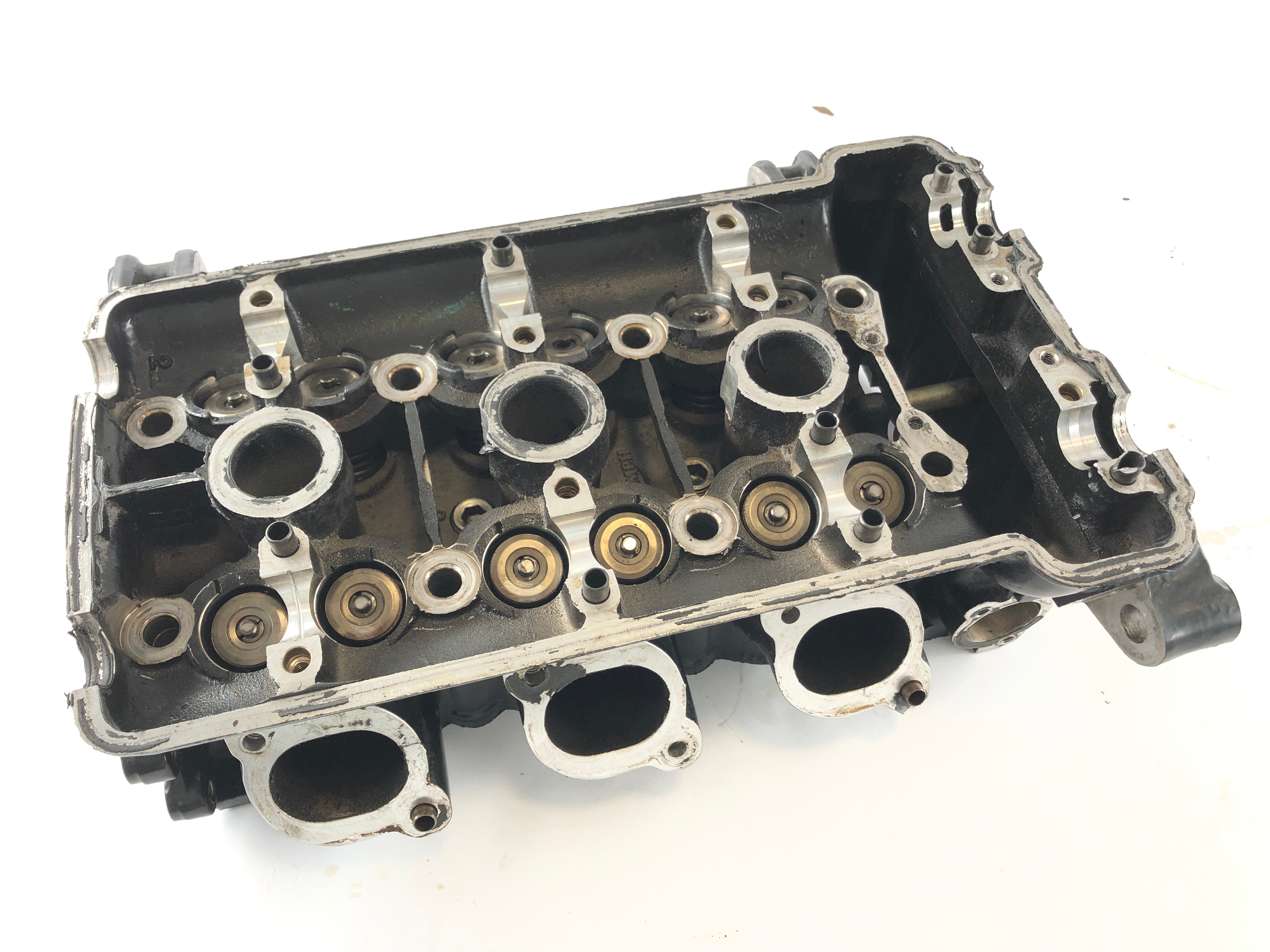 Triumph Tiger 955i 709EN [2001] - Cylinder head