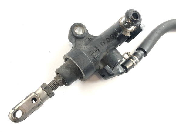 Yamaha FJR 1300 A RP11 [2005] - Brzdové čerpadlo za sebou