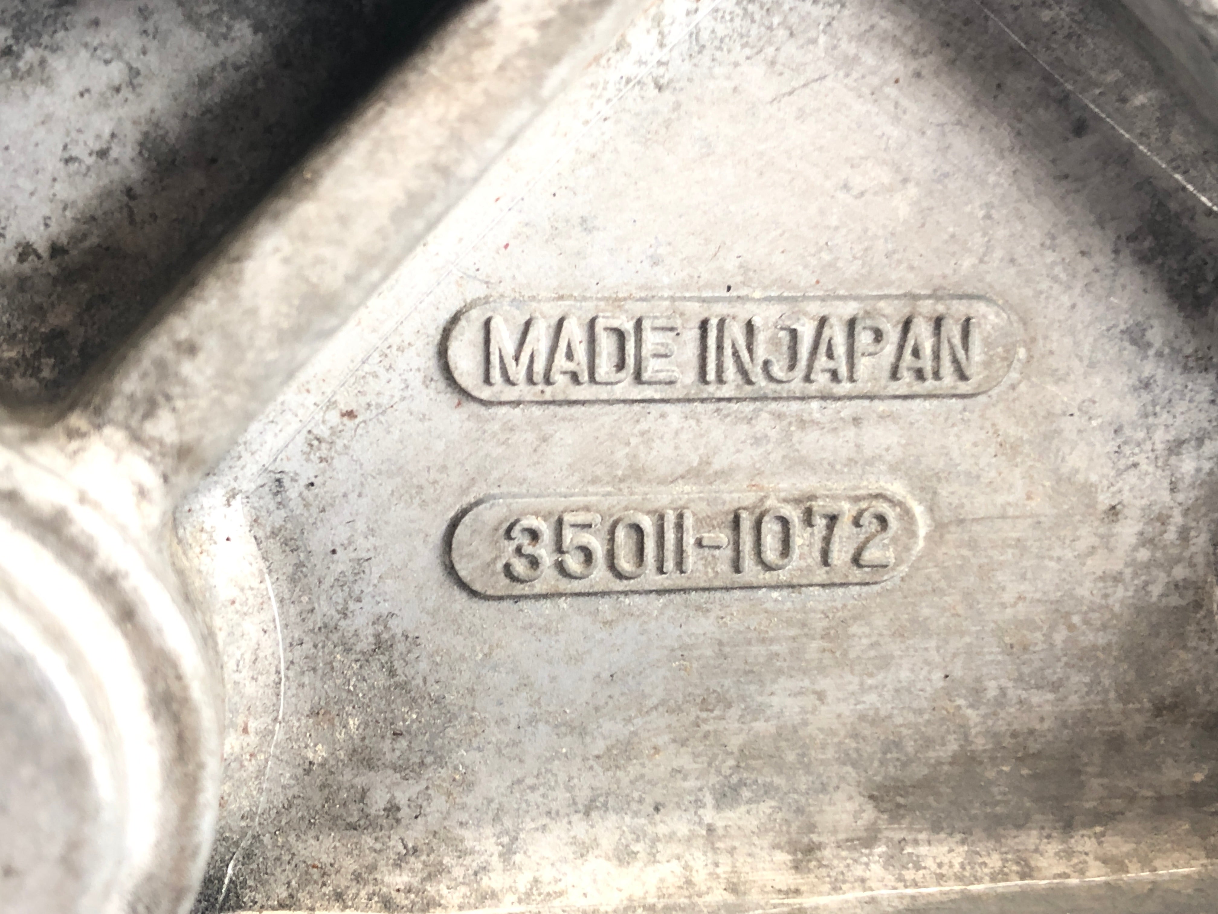 Kawasaki Z 1100 KZZ10A [1982] - Placa de apoio para os pés com apoio de pé do motorista à direita