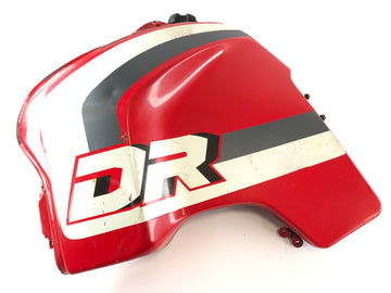 Suzuki DR 800 S SR42B [1991] - Réservoir d'essence à l'intérieur rouillé