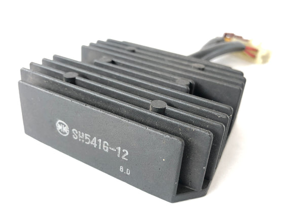 Aprilia Mille RSV 1000 ME [1999] - Kontrollerspenningsregulator