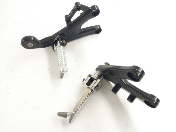 BMW S 1000 RR K10 [2010] - voetsteunen van voetgras met houder links en rechts