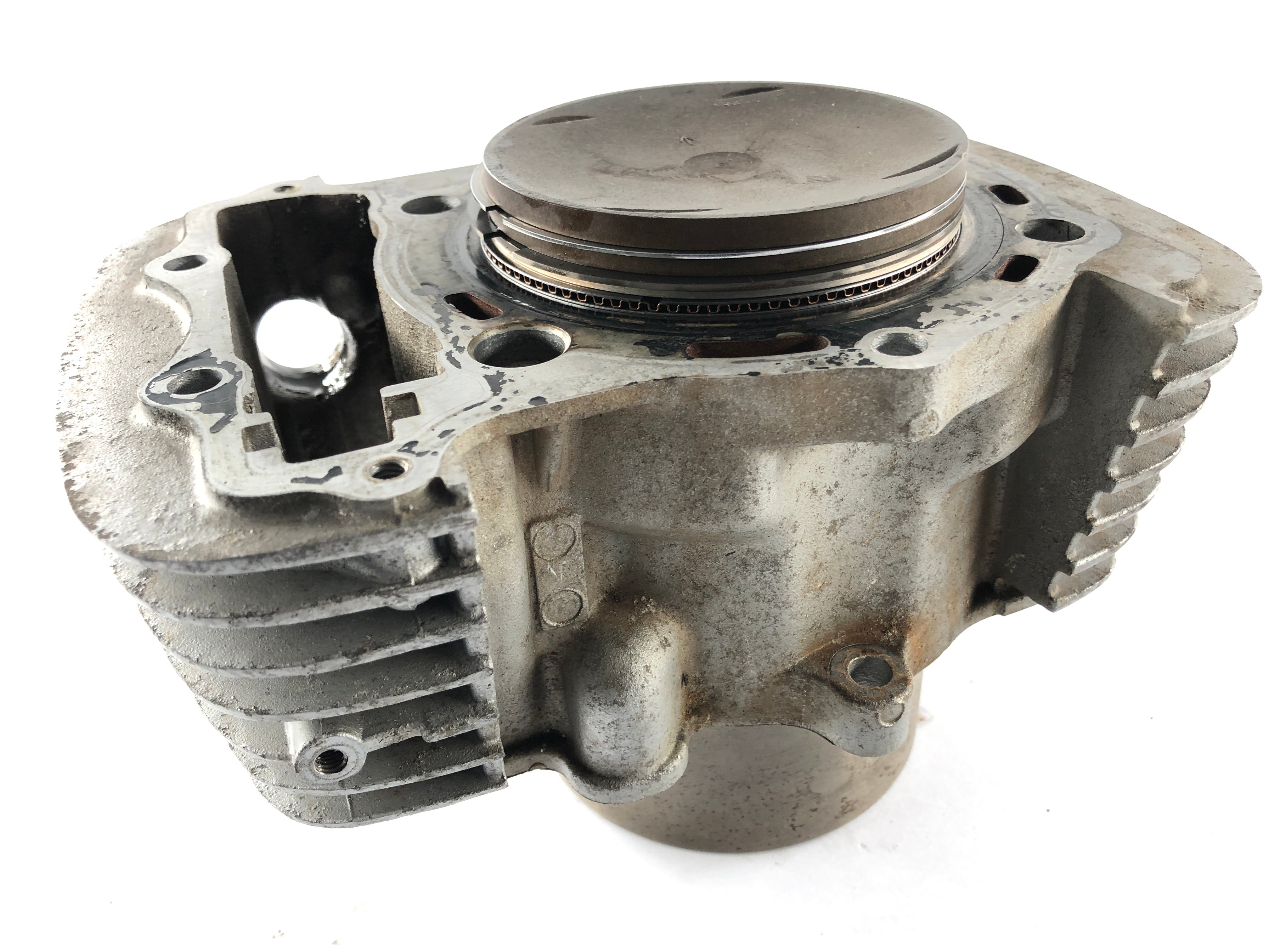 Kawasaki VN 1500 A VNAA [all years] - cylinder with piston at the rear