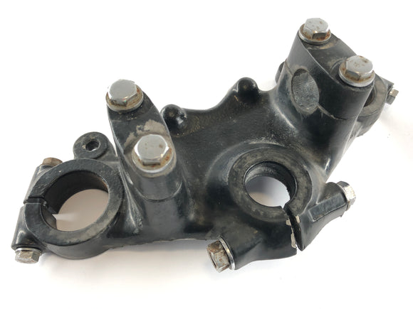 ホンダCB 550 F [スーパースポーツ]  - 上のフォークブリッジ