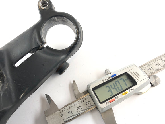 Moto Guzzi 850 -T3 VD [1979]  - 上のゲーブルブリッジ