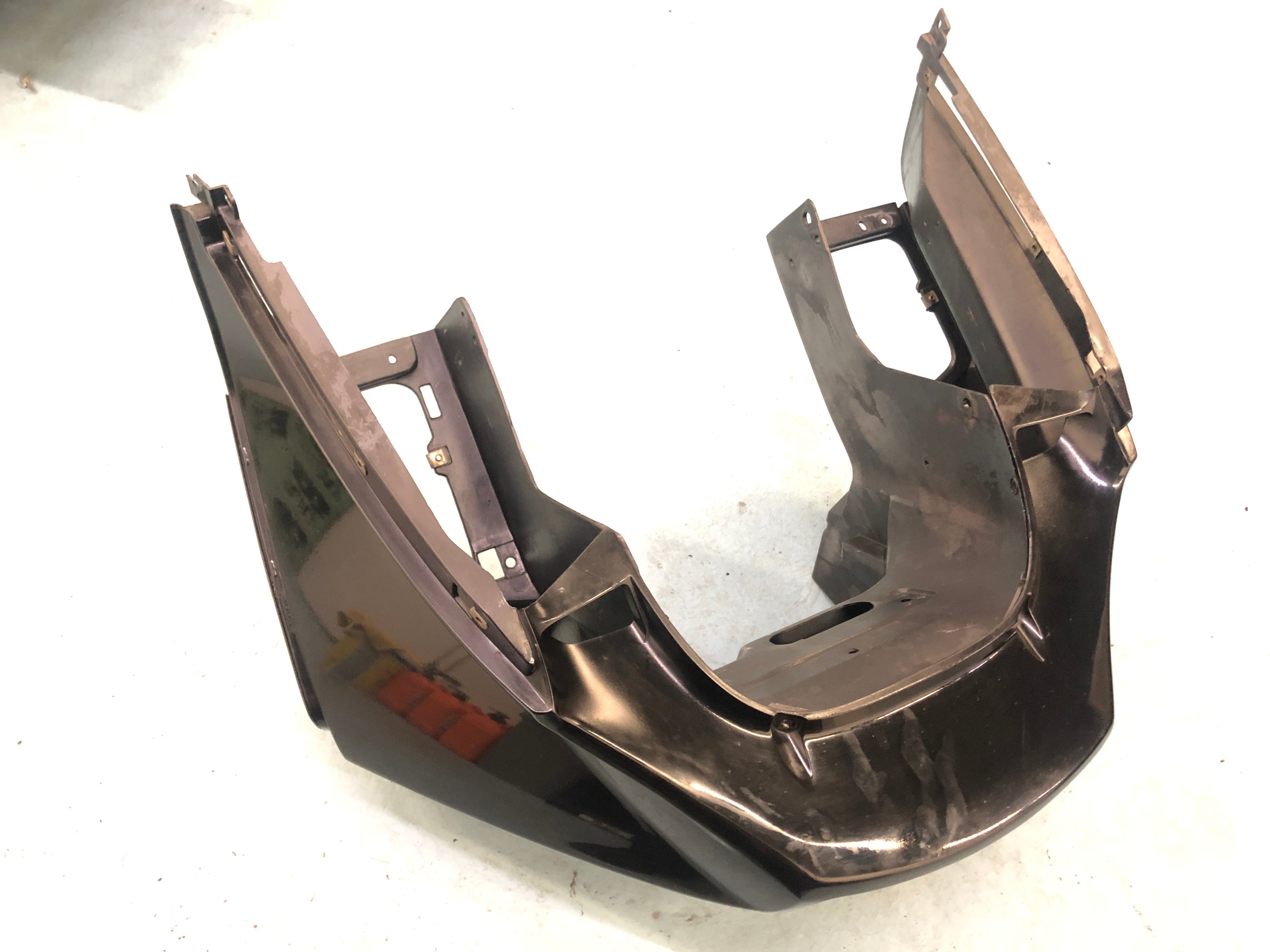 Honda GL 1500 Goldwing SC22 [1988] - Front fairing headlight mount canopy