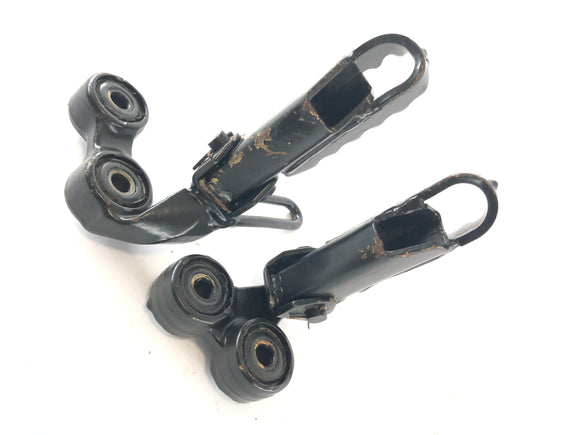 スズキDR 800 S SR42B [1991]  - 右と左のドライバーのフットレスト