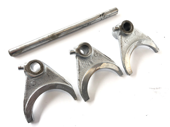 铃木T 500 [GT 500]  - 开关叉切换爪套装