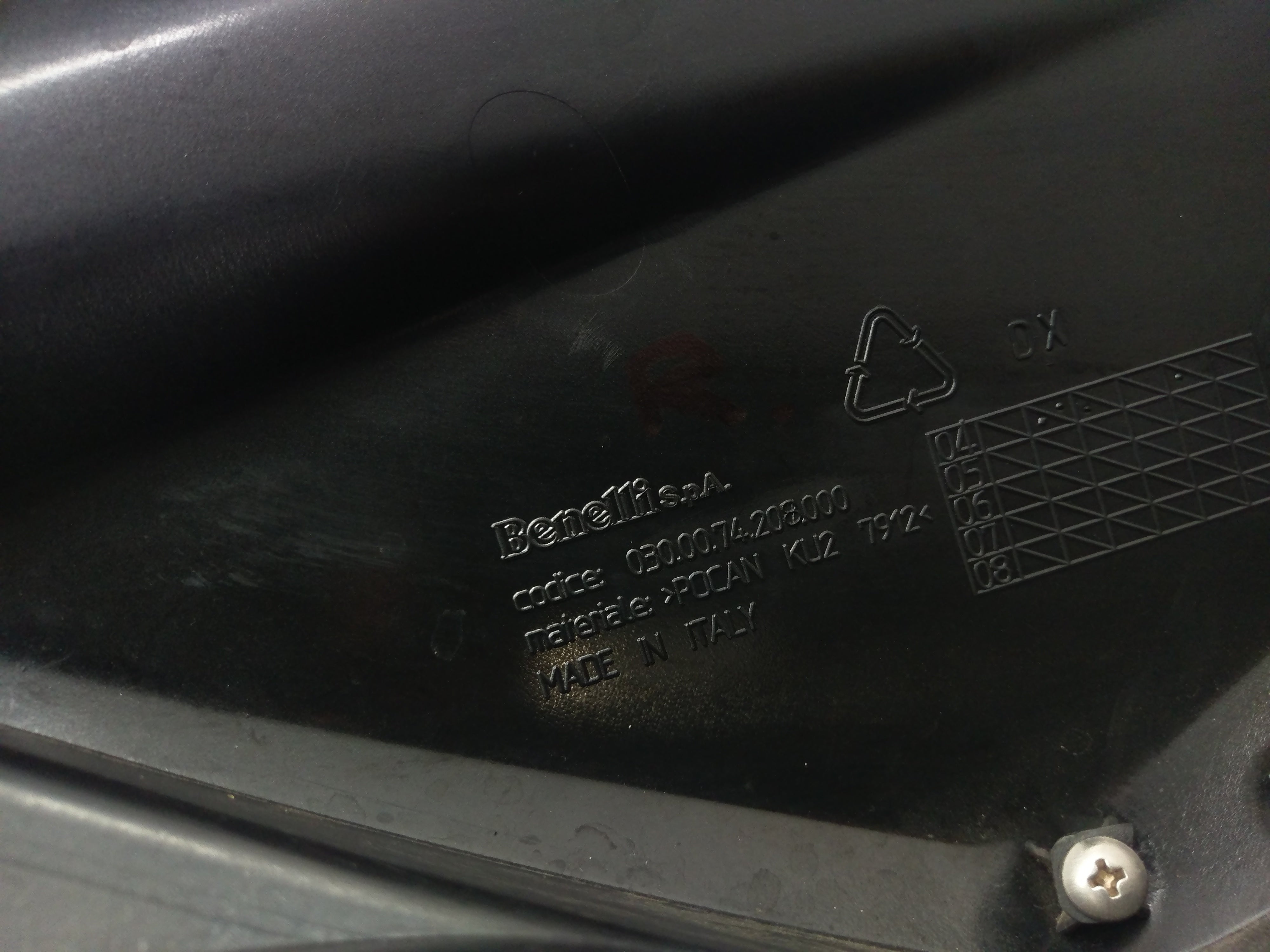 Benelli TNT 1130 Sport [2002] - Tank cover right tank cover