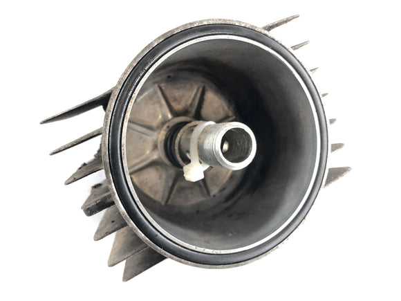 ホンダCB 550 F [スーパースポーツ]  - オイルフィルターハウジングエンジンの蓋