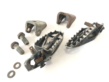 Honda CRF 450 R [2003] - Förarens fotstöd till höger och vänster - 0