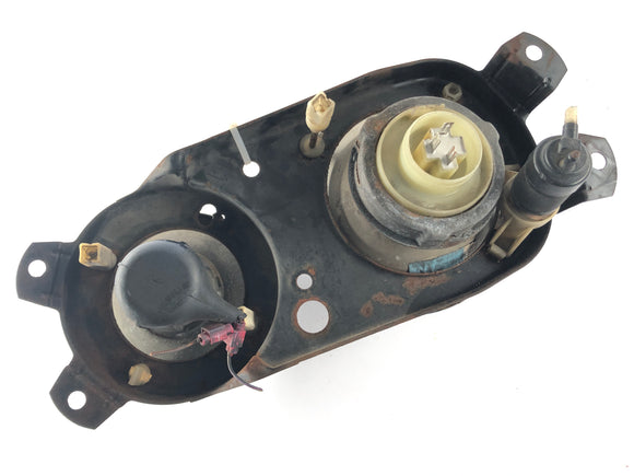 BMW M 535i E28 [1986]  - 右窗户上的大灯