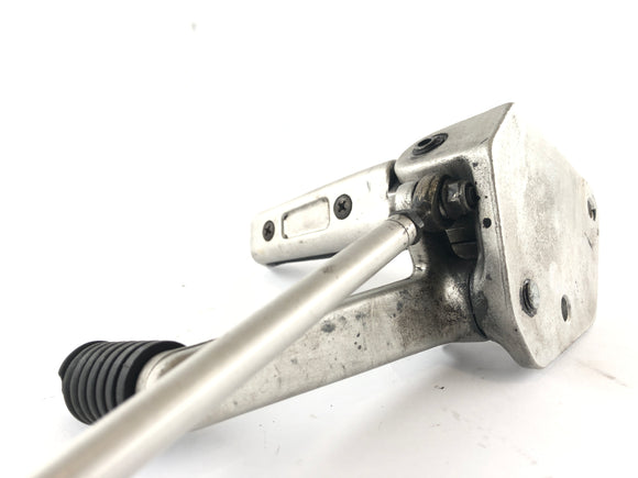 Ducati Paso 750 [1990] - Footran řidiče vlevo s přepínáním pedálu a rámu