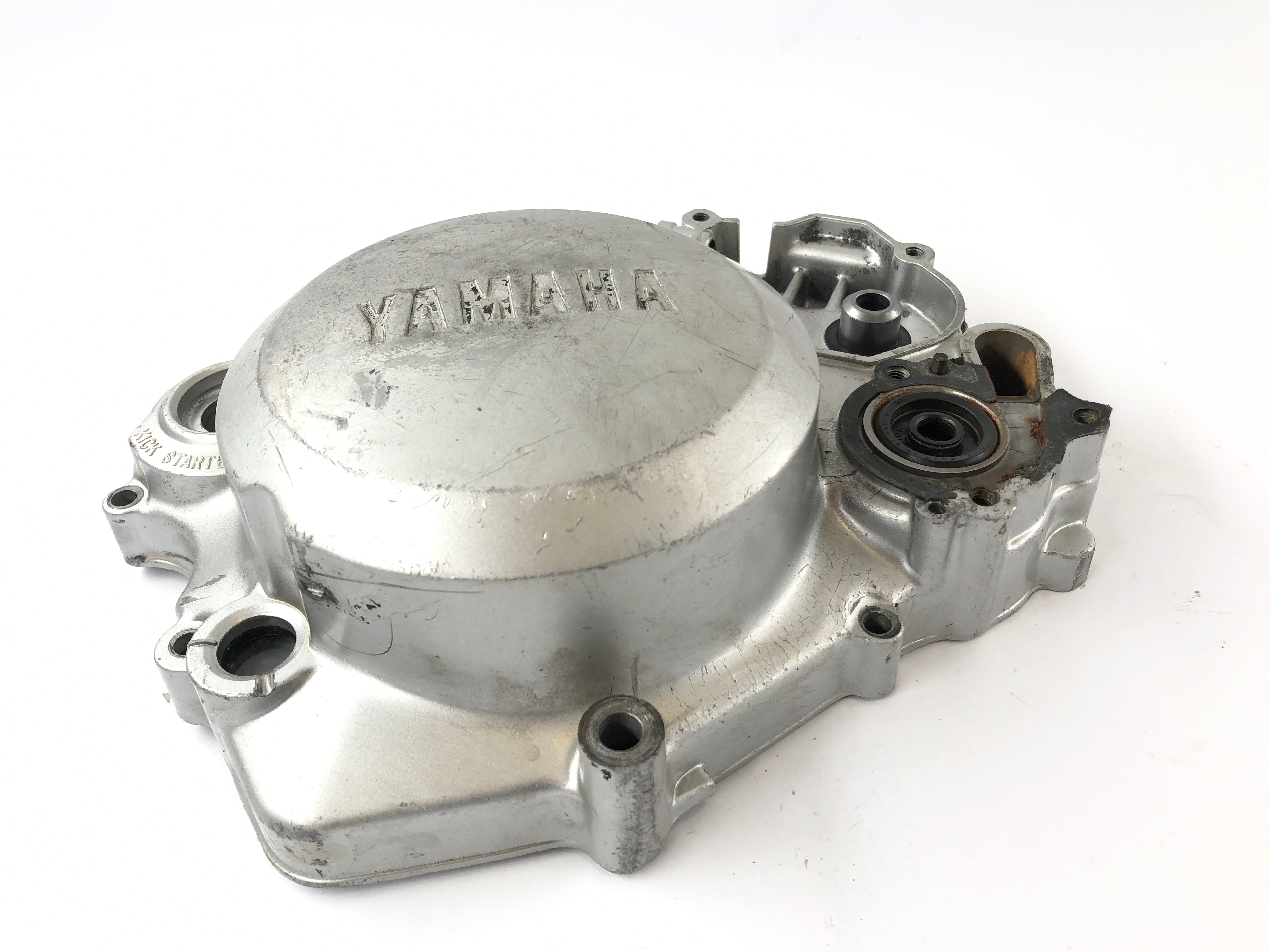 Yamaha DT 125 4BL [1999] - Clutch cover engine cover