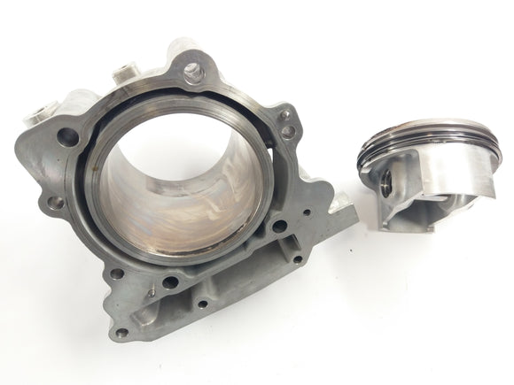 Aprilia RST 1000 Futura [2004] - Cylinder z tłokami