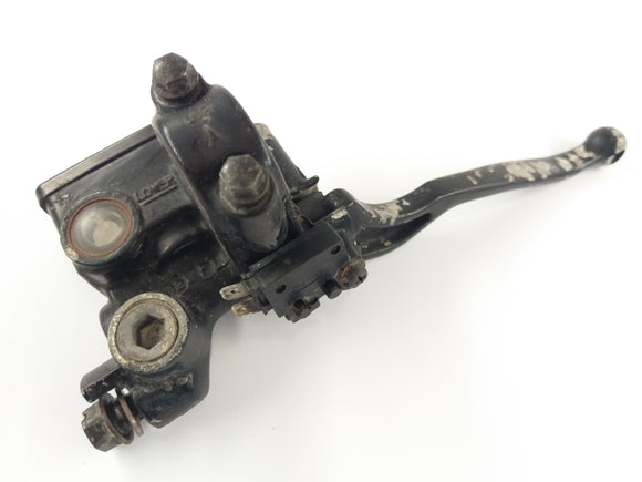 Honda XR 125 L JD19 [2005] - pompa hamulca przy pompie hamulcowej przedniej ręki
