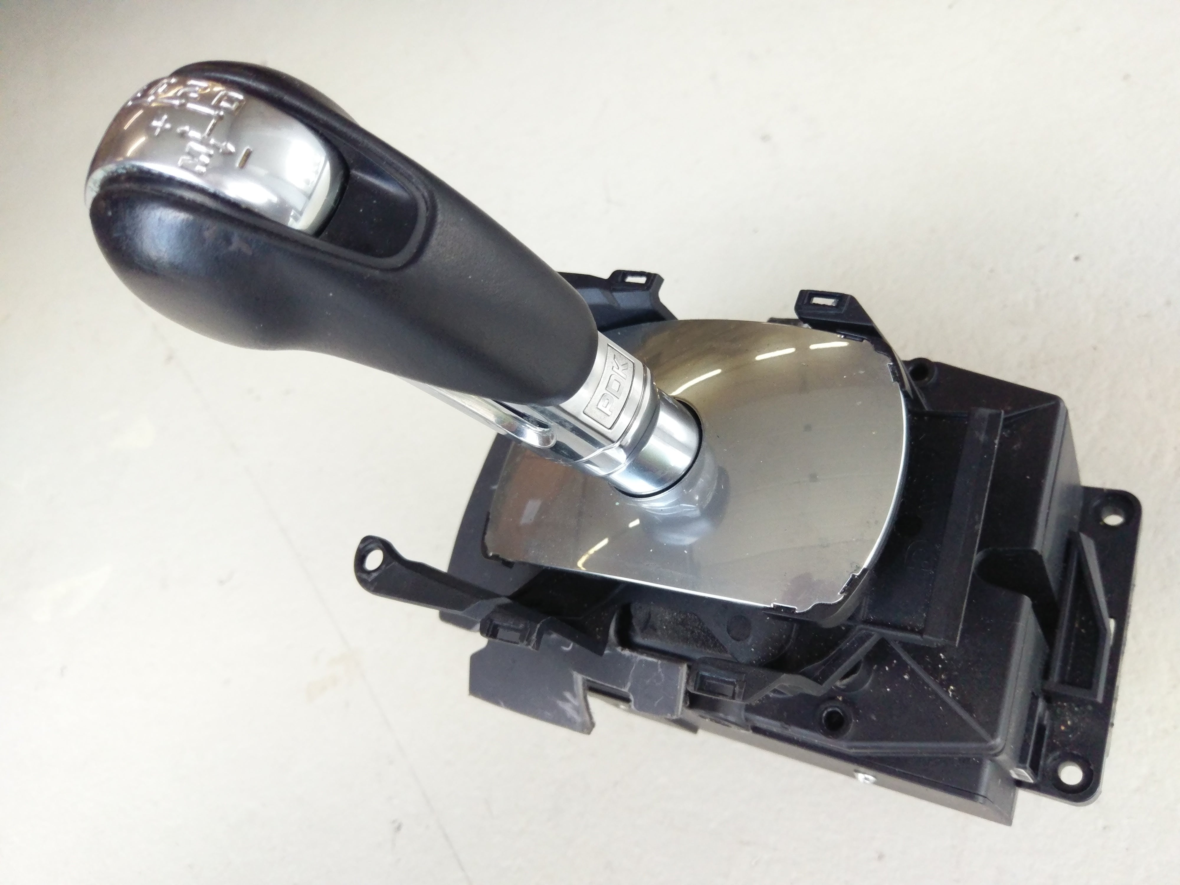 Porsche Panamera Turbo [2010] - Gearshift lever selector lever - 0