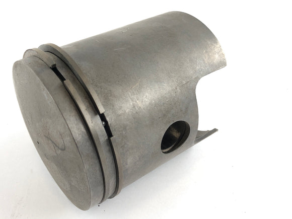 Moto Guzzi 850 -T3 VD [1979] - píst