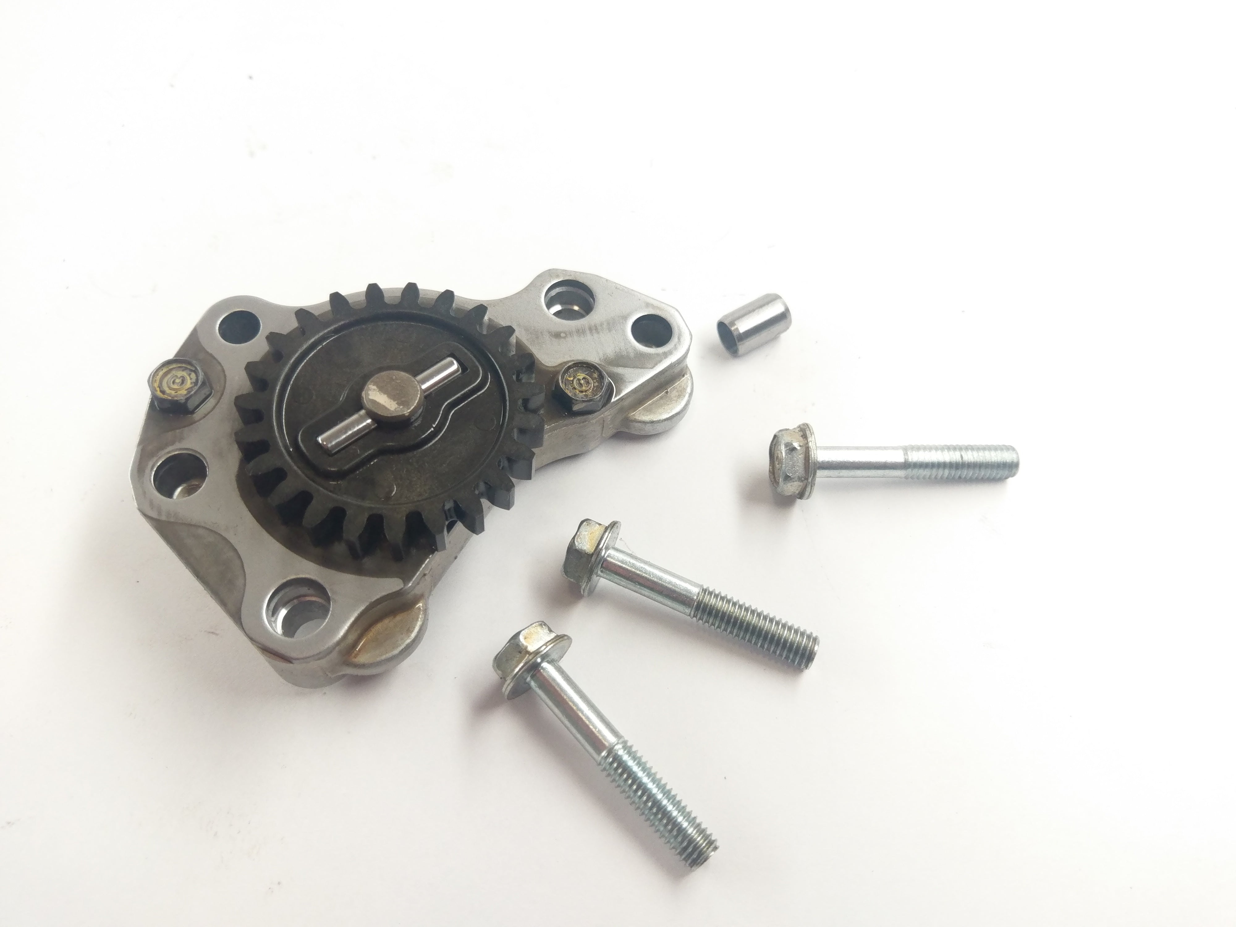 Honda CBR 125 JC34 [2006] - Oil pump