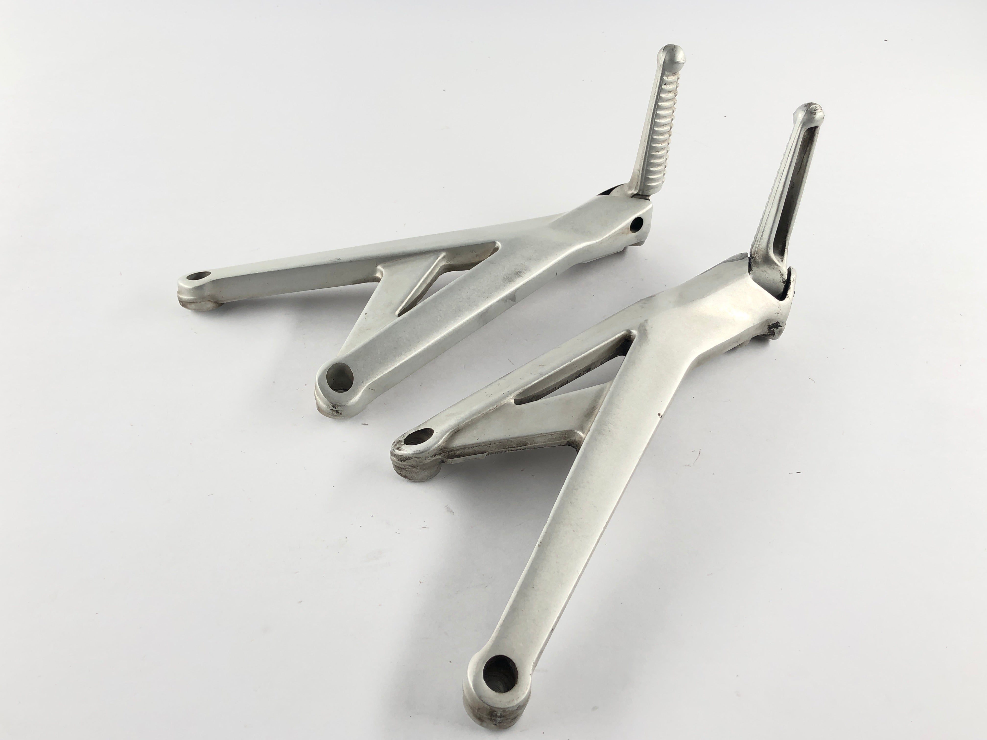 Ducati Multistrada 1000 DS [2004] - Passenger footrests with holder set pair